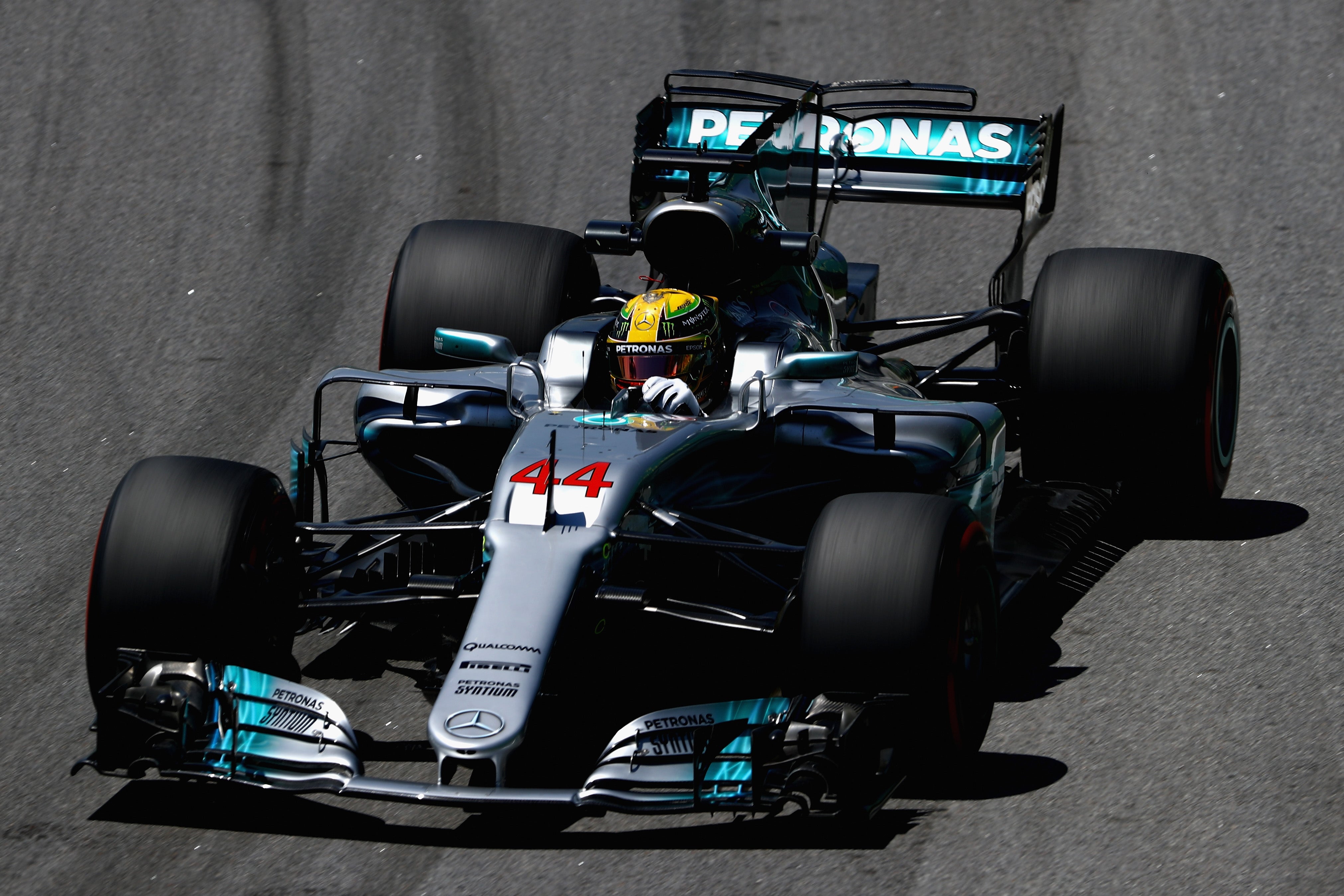 Hamilton domina los Libres 2 del GP de Brasil con Alonso 10º y Sainz 11º Hamilton domina los Libres 2 del GP de Brasil con Alonso 10º y Sainz 11º