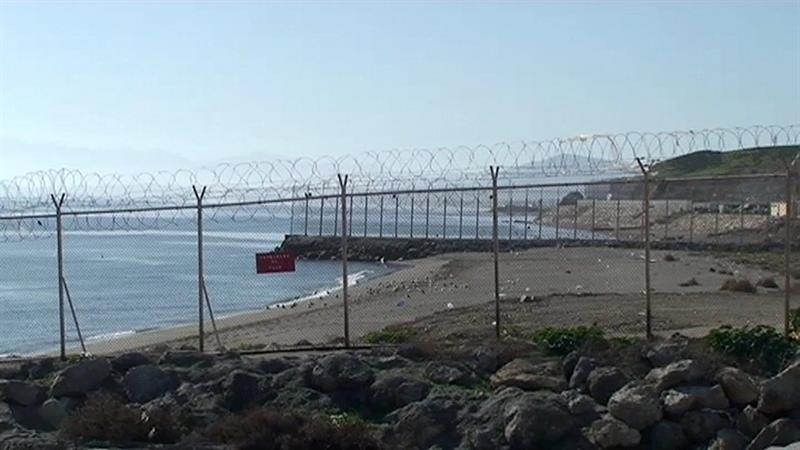 Un inmigrante yemení muere al intentar entrar a nado en Ceuta Un inmigrante yemení muere al intentar entrar a nado en Ceuta