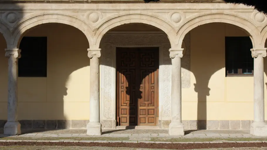 Universidad de Alcalá Acceso al Paraninfo