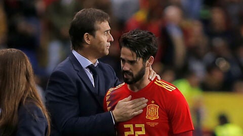 Isco se retira lesionado del partido con la Selecci&oacute;n