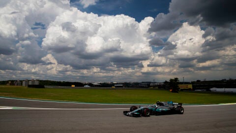 Valtteri Bottas, en el circuito de Interlagos en Brasil