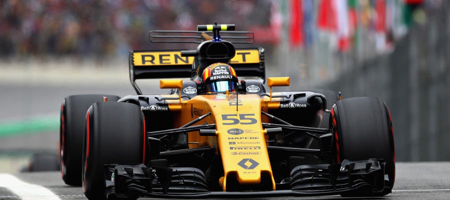Carlos Sainz, a bordo de su Renault Carlos Sainz, a bordo de su Renault