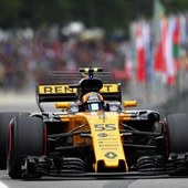 Carlos Sainz, a bordo de su Renault Carlos Sainz, a bordo de su Renault