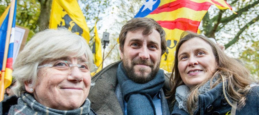 Los tres exconsejeros de la Generalitat de Cataluña Toni Comín, Clara Ponsatí y Meritxell Serret Los tres exconsejeros de la Generalitat de Cataluña Toni Comín, Clara Ponsatí y Meritxell Serret