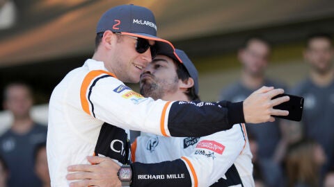 Fernando Alonso, junto a Vandoorne