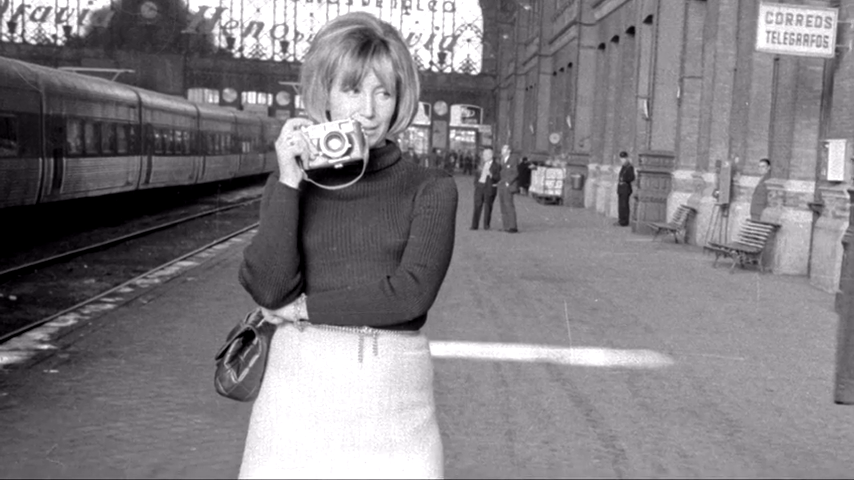 Muere Joana Biarnés, la primera fotoperiodista española Muere Joana Biarnés, la primera fotoperiodista española