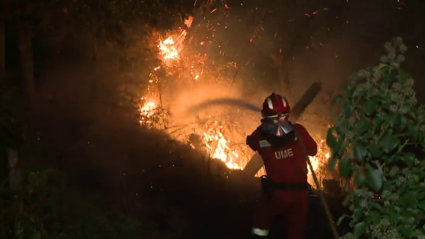 Xosé Santos:" Ardeunos a alta montaña máis importante e os ecosistemas de máis valor de Galicia, é un fracaso político e social" Xosé Santos:" Ardeunos a alta montaña máis importante e os ecosistemas de máis valor de Galicia, é un fracaso político e social"