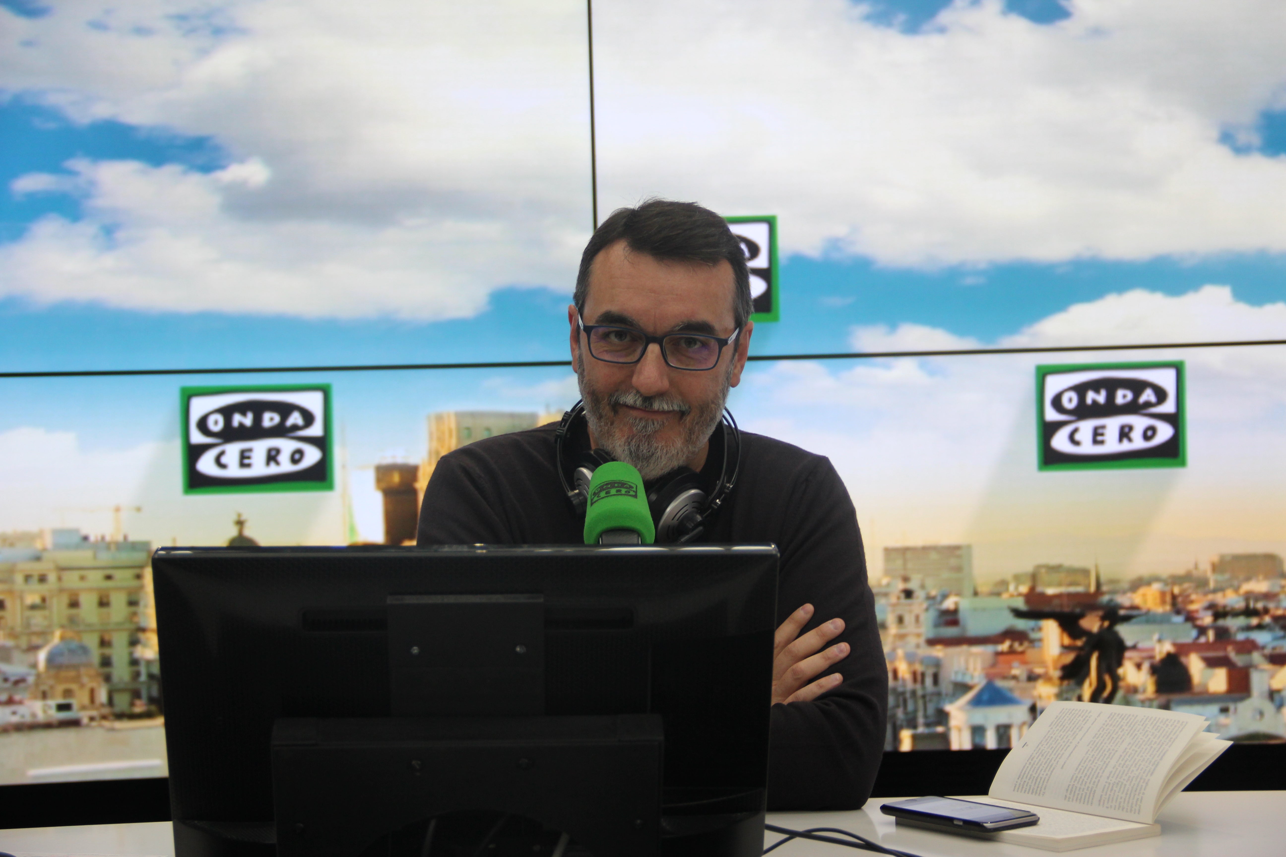 Juan Ángel Vaquerizo: "Si en el pasado hubo vida en Marte, aún puede haber un rastro latente" Juan Ángel Vaquerizo: "Si en el pasado hubo vida en Marte, aún puede haber un rastro latente"