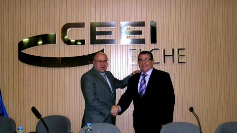 Enrique Mart&iacute;nez -izquierda- con el que tambi&eacute;n fuera presidente del CEEI, Joaqu&iacute;n Quiles