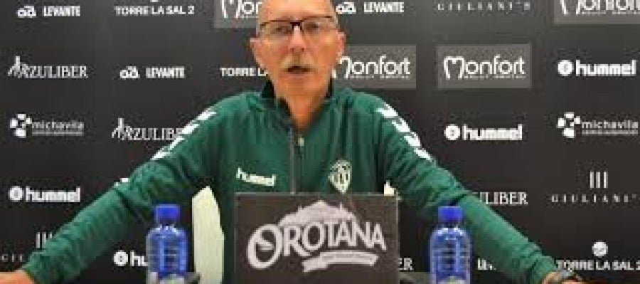 El ya ex técnico albinegro, Frank Castelló El ya ex técnico albinegro, Frank Castelló