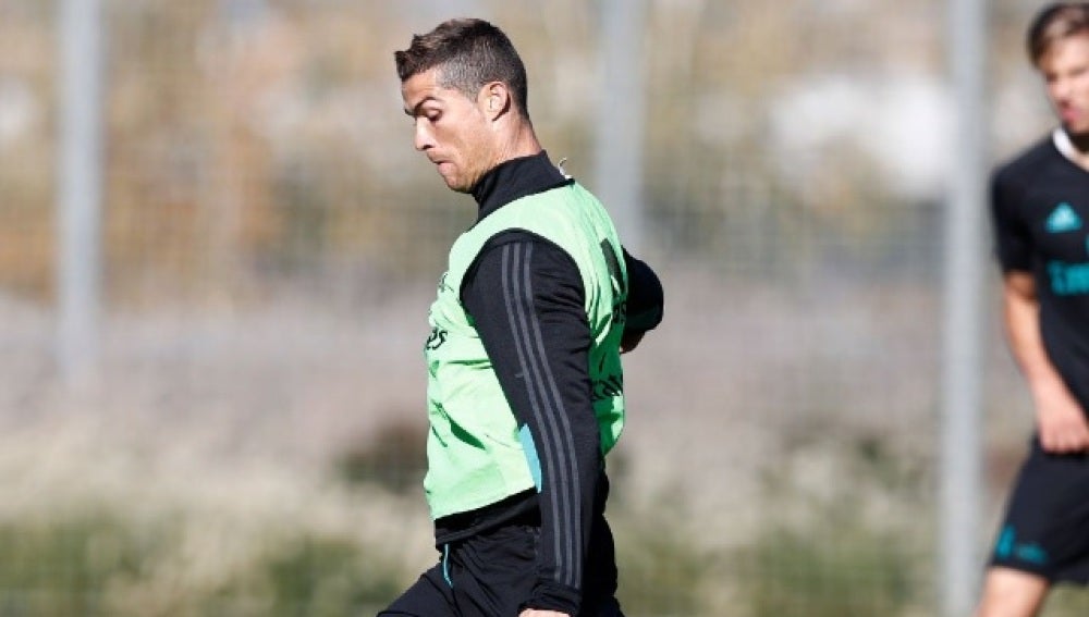 Cristiano Ronaldo se ejercita en Valdebebas
