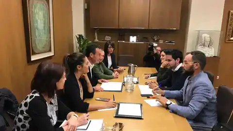 Reunión entre PSOE, Compormís, Partido de Elche y Ciudadanos por el Presupuesto Municipal de 2018 Reunión entre PSOE, Compormís, Partido de Elche y Ciudadanos por el Presupuesto Municipal de 2018