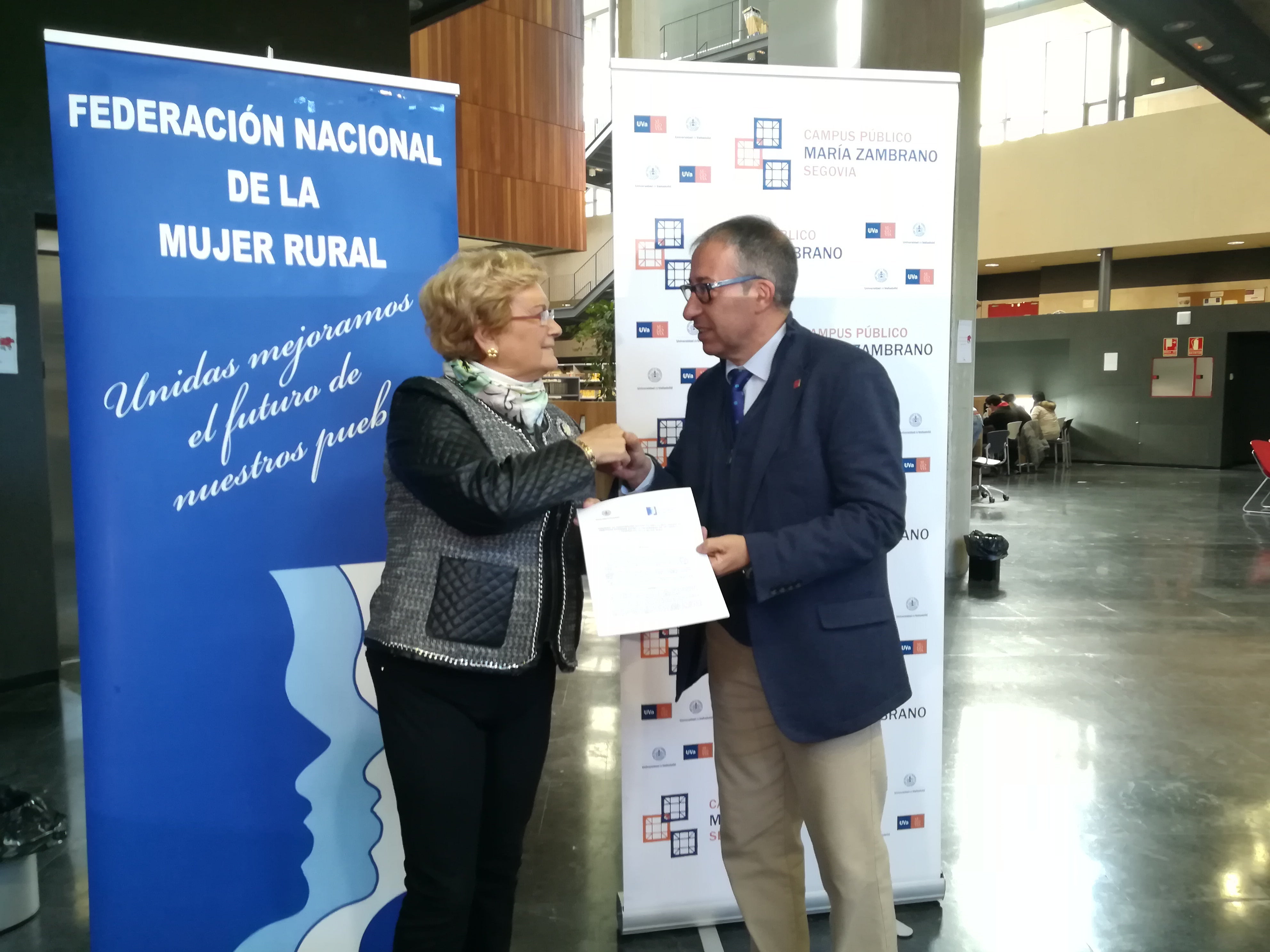 FEMUR firma un convenio con la UVa con el objetivo de que los jóvenes se acerquen al mundo rural FEMUR firma un convenio con la UVa con el objetivo de que los jóvenes se acerquen al mundo rural