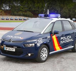 Un coche de Policía Nacional en una imagen de archivo Un coche de Policía Nacional en una imagen de archivo
