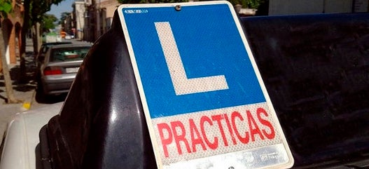 Cuatro detenidos por facilitar respuestas de exámenes de conducir en Palma Cuatro detenidos por facilitar respuestas de exámenes de conducir en Palma