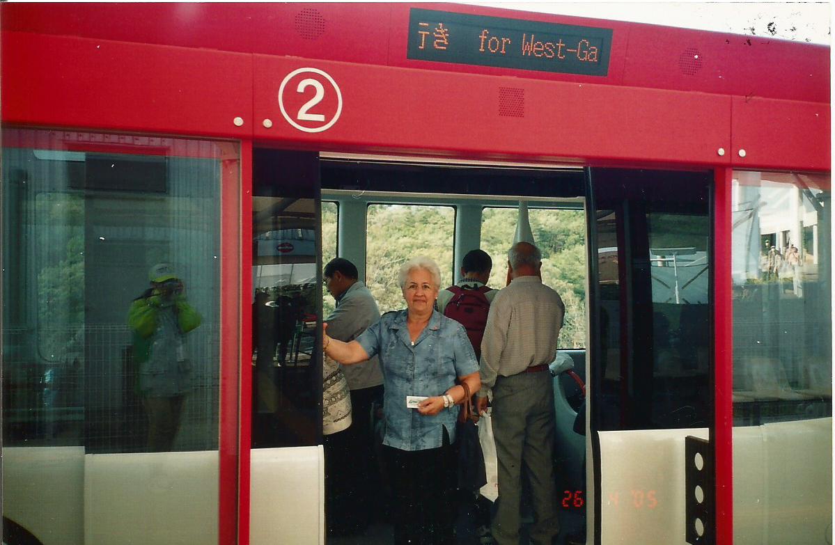 Sociedad Anónima: Ana Padrón da la vuelta al mundo en furgoneta con 84 años Sociedad Anónima: Ana Padrón da la vuelta al mundo en furgoneta con 84 años