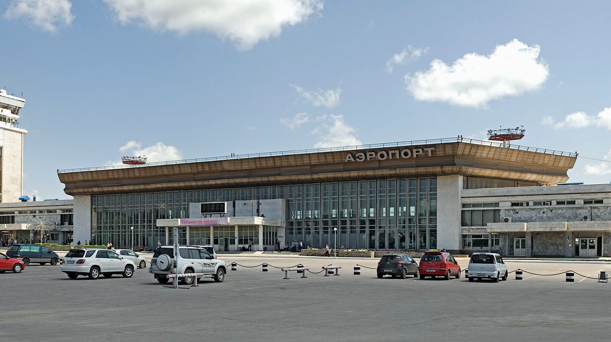 Mueren seis personas en Rusia tras estrellarse una avioneta en el aeropuerto de Jabarovsk Mueren seis personas en Rusia tras estrellarse una avioneta en el aeropuerto de Jabarovsk