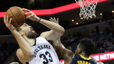 Marc Gasol, en acci&oacute;n ante Indiana Pacers