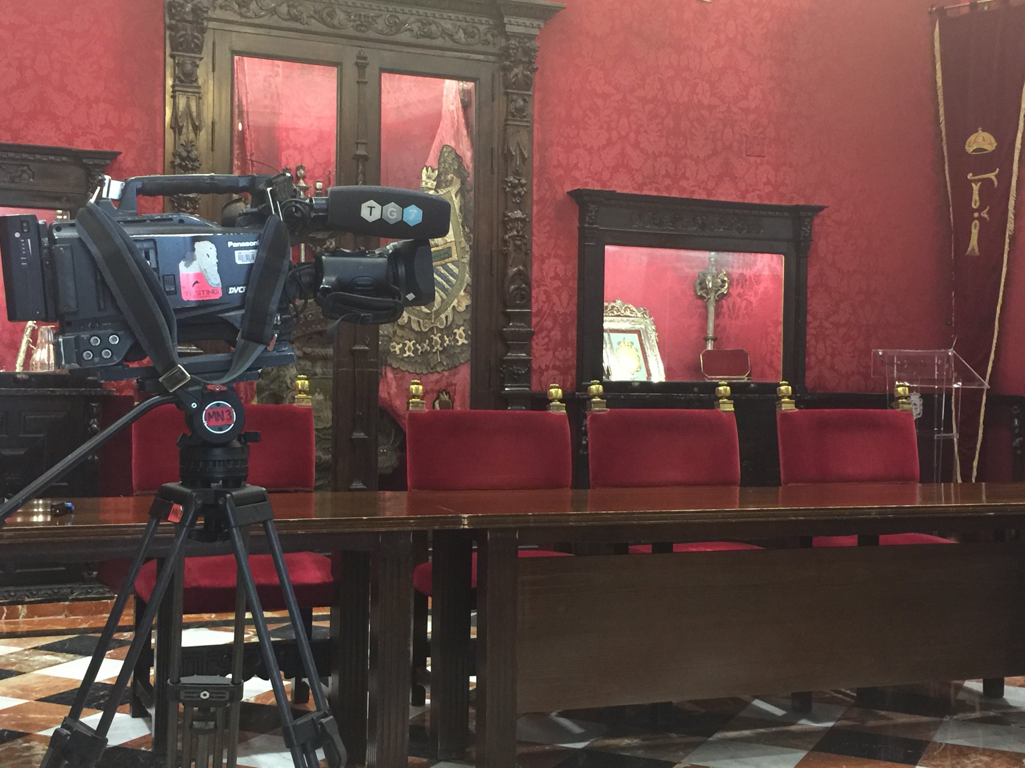 Noticias de las 08.20 h en Más de Uno Granada 07/04/2021 Noticias de las 08.20 h en Más de Uno Granada 07/04/2021