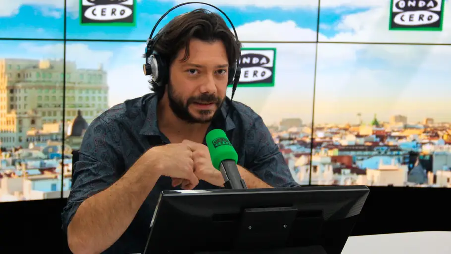 Álvaro Morte en Onda Cero Álvaro Morte en Onda Cero