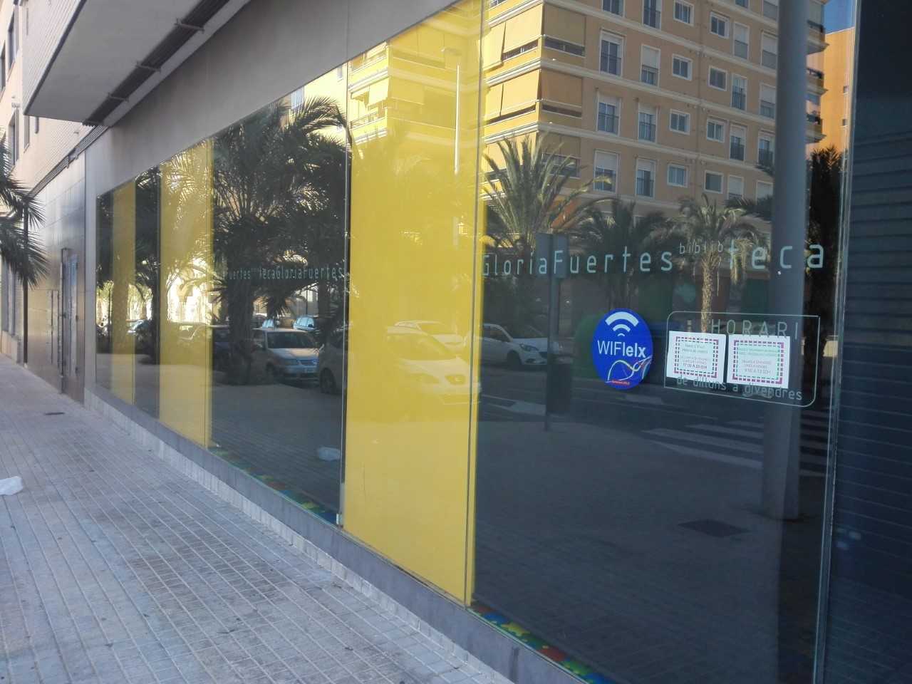 Ilicitanos por Elche pide al Pleno Municipal que las bibliotecas infantiles abran los sábados por la mañana Ilicitanos por Elche pide al Pleno Municipal que las bibliotecas infantiles abran los sábados por la mañana