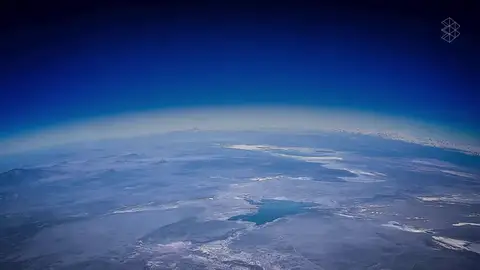 "La Tierra es plana": las 8 teorías más locas de Oliver Ibáñez, el youtuber que contradice a Pedro Duque "La Tierra es plana": las 8 teorías más locas de Oliver Ibáñez, el youtuber que contradice a Pedro Duque