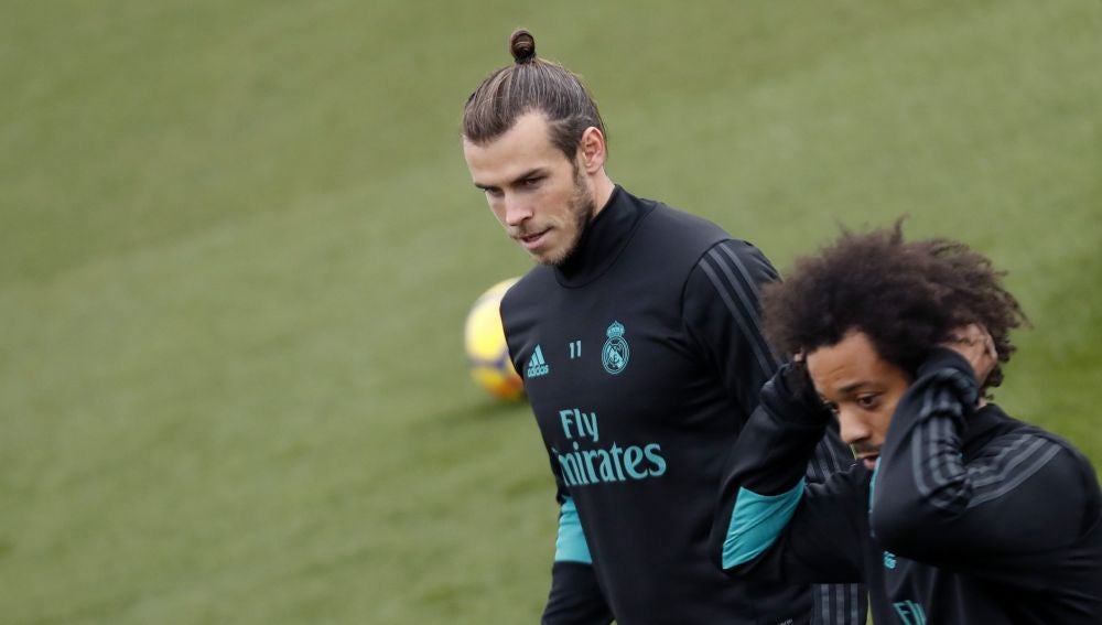 Bale, con Marcelo durante el entrenamiento del Real Madrid