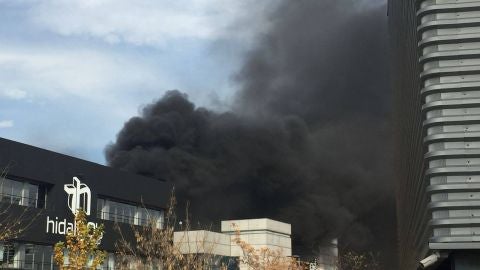 Columna de humo del incendio en San Sebasti&aacute;n de los Reyes