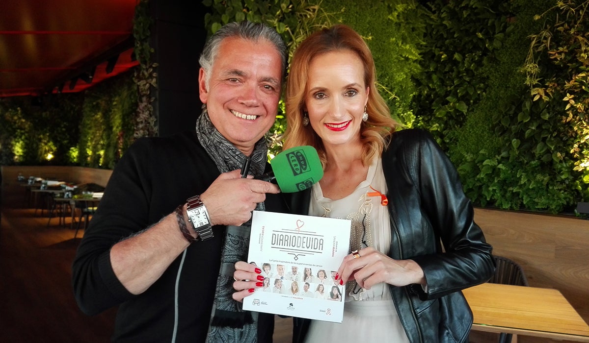 Juan Ramón Lucas y Sandra Ibarra: "Queremos convertir en noticia a quienes se curan de cáncer" Juan Ramón Lucas y Sandra Ibarra: "Queremos convertir en noticia a quienes se curan de cáncer"