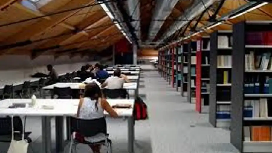 Crai Biblioteca central Universidad de Alcalá