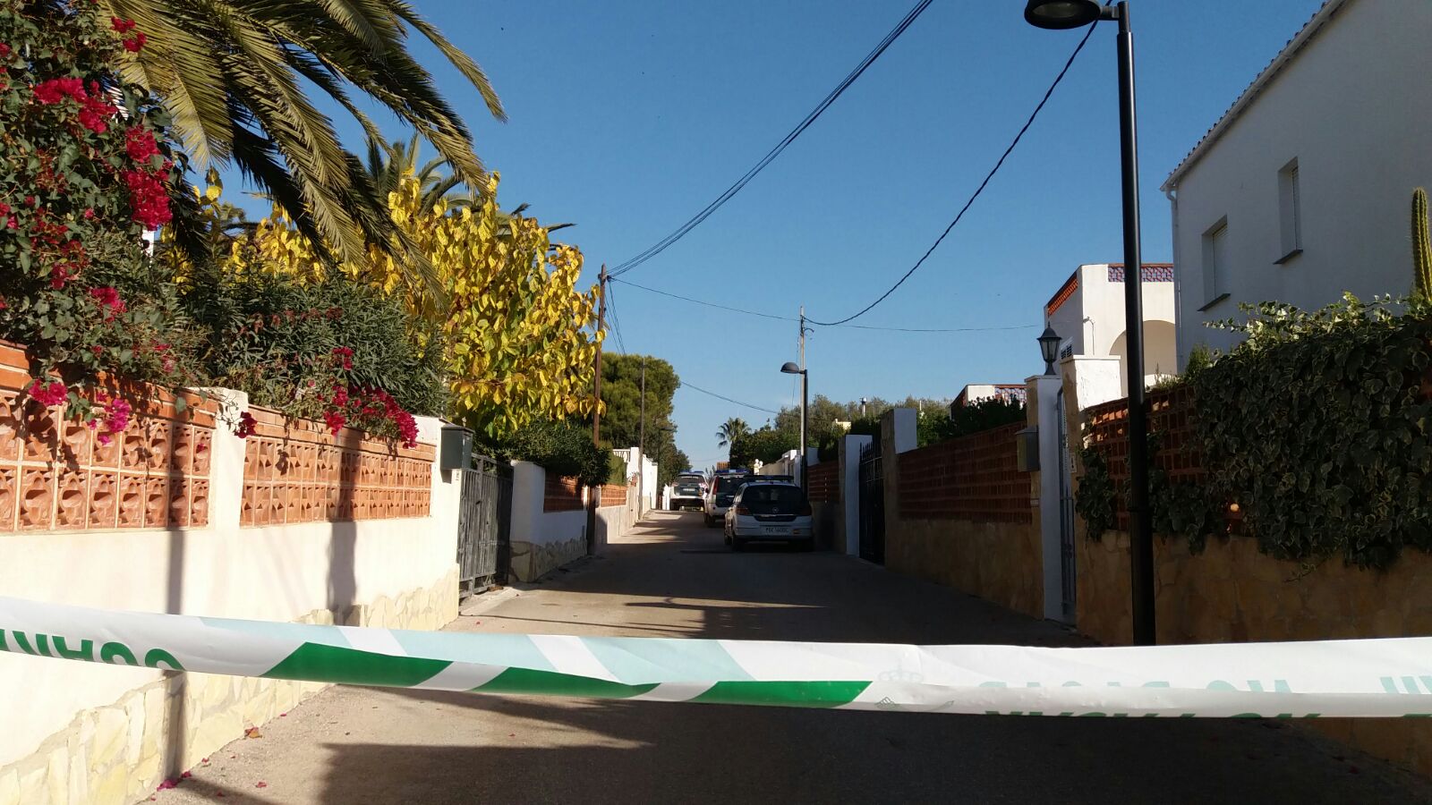 Un hombre asesina de un disparo en la cabeza a su expareja en Vinaròs y luego se suicida Un hombre asesina de un disparo en la cabeza a su expareja en Vinaròs y luego se suicida