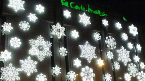 Las Reinas de las fiestas de Castellón encenderán la iluminación navideña de El Corte Inglés. NAVIDAD