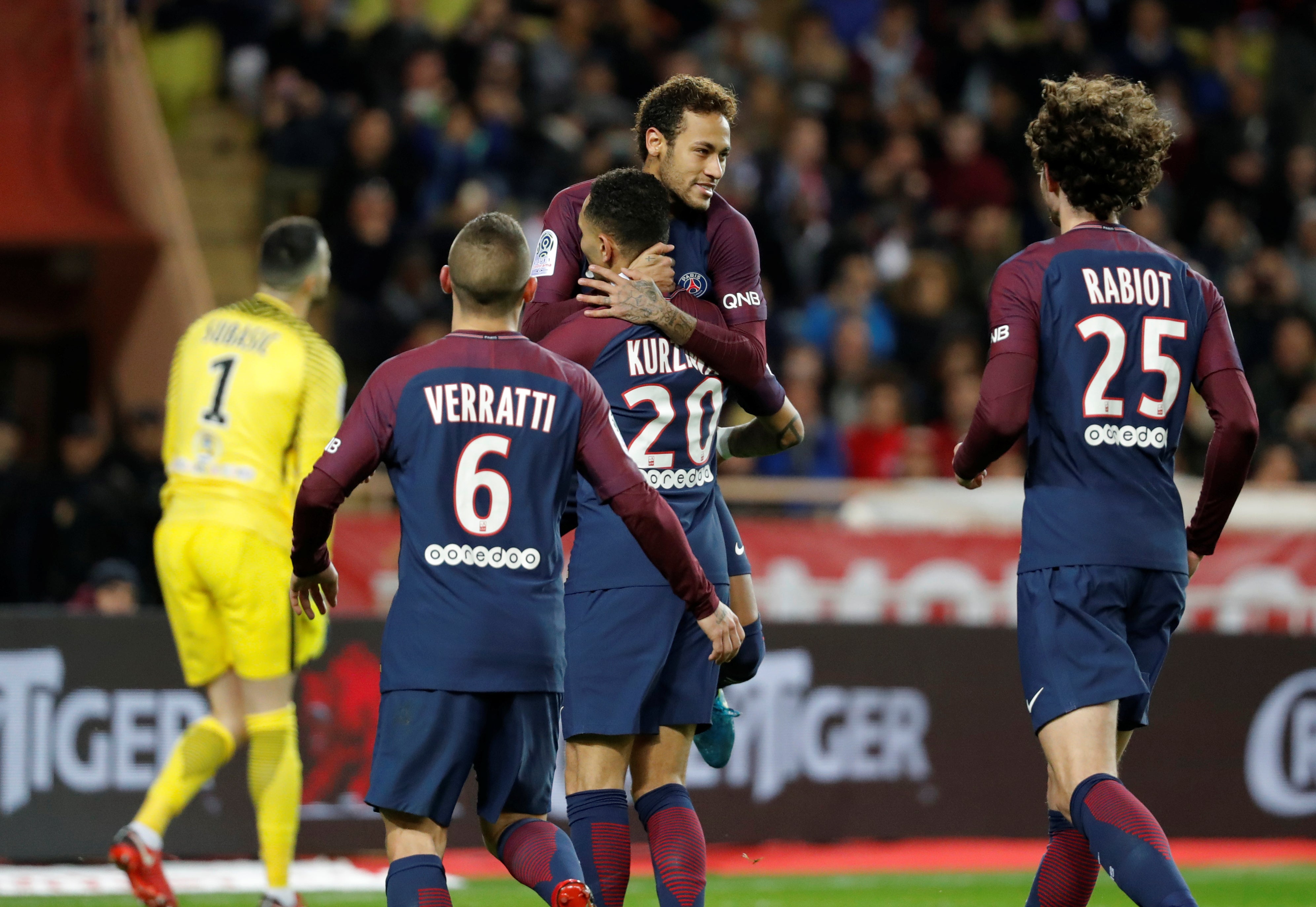 El PSG da un golpe a la Liga francesa en el campo del Mónaco El PSG da un golpe a la Liga francesa en el campo del Mónaco