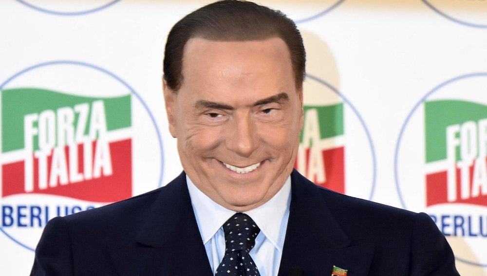 Silvio Berlusconi en un acto de su partido
