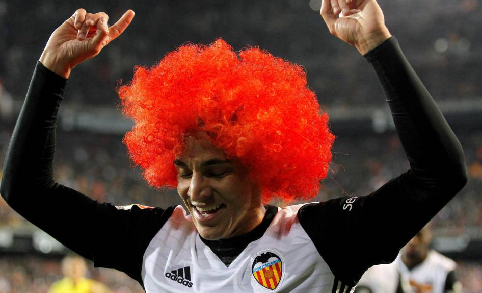 Rodrigo: "La peluca es un homenaje para Jaume Ortí, él se la puso cuando el Valencia ganó la Liga" Rodrigo: "La peluca es un homenaje para Jaume Ortí, él se la puso cuando el Valencia ganó la Liga"