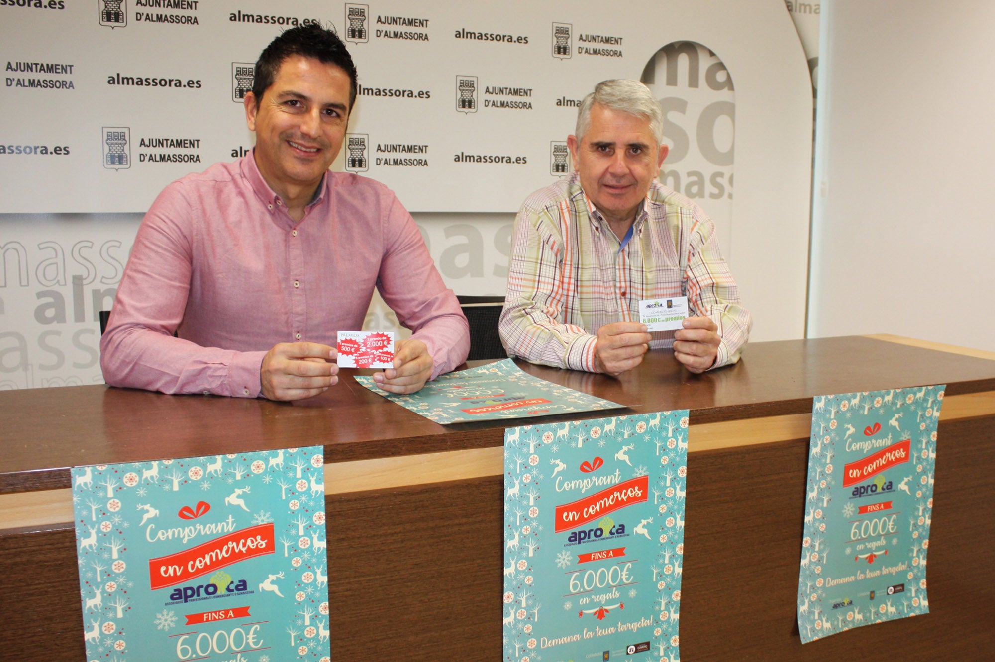 Los comerciantes de Almassora impulsan la campaña de Navidad con el sorteo de 6.000 euros en premios Los comerciantes de Almassora impulsan la campaña de Navidad con el sorteo de 6.000 euros en premios
