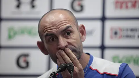 Paco Jémez deja de ser entrenador del Cruz Azul. Paco Jémez deja de ser entrenador del Cruz Azul.
