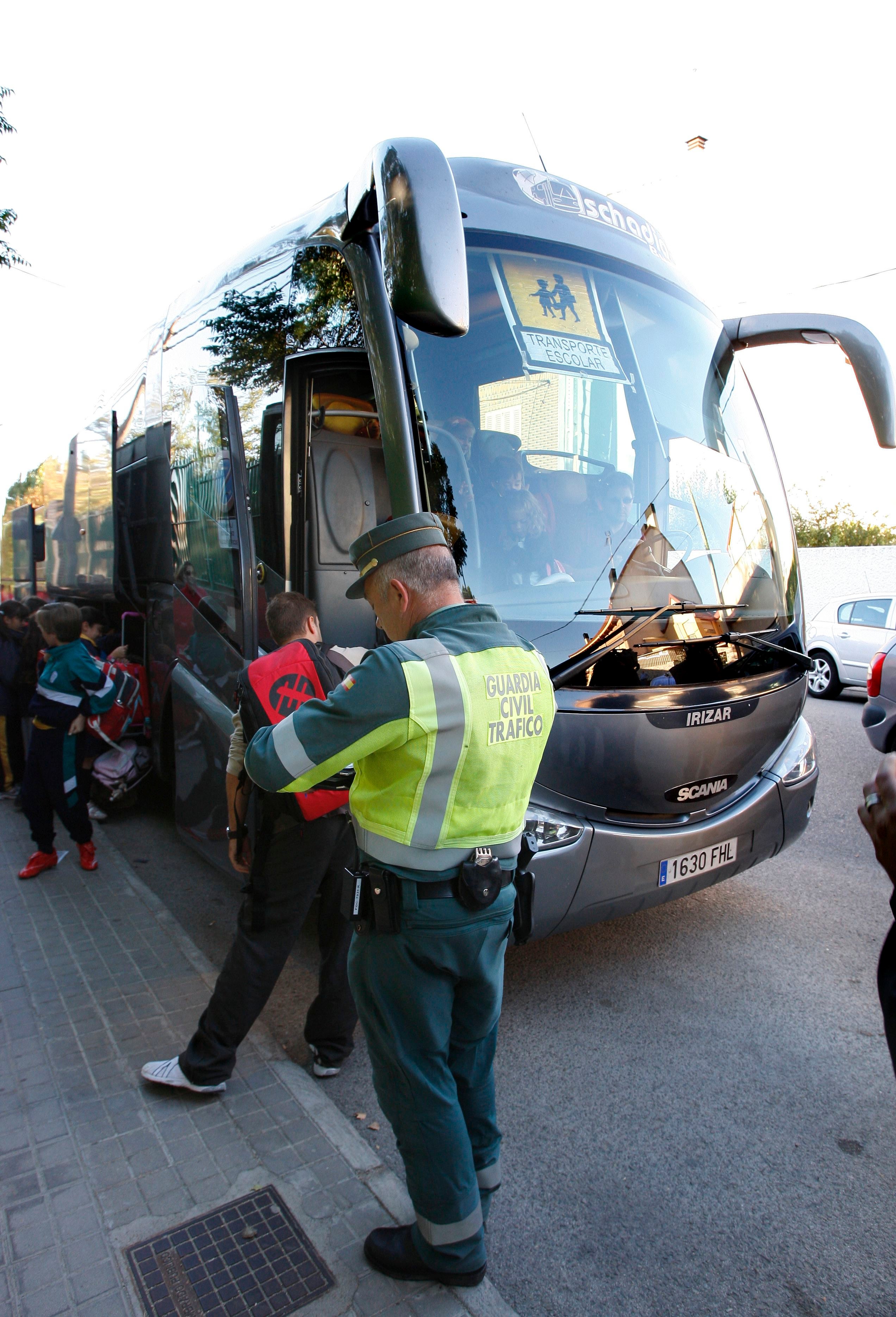 La Junta saca una licitación "express" para cubrir las 242 rutas de transporte escolar desiertas a 24 horas del inicio del curso La Junta saca una licitación "express" para cubrir las 242 rutas de transporte escolar desiertas a 24 horas del inicio del curso