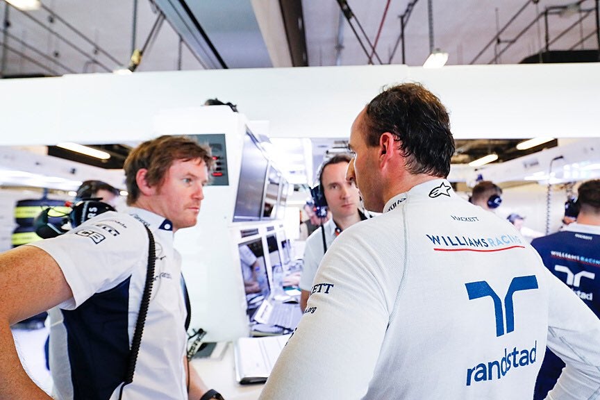 Kubica prueba el Williams en los test de Pirelli y se disparan los rumores sobre su vuelta a la Fórmula 1 Kubica prueba el Williams en los test de Pirelli y se disparan los rumores sobre su vuelta a la Fórmula 1