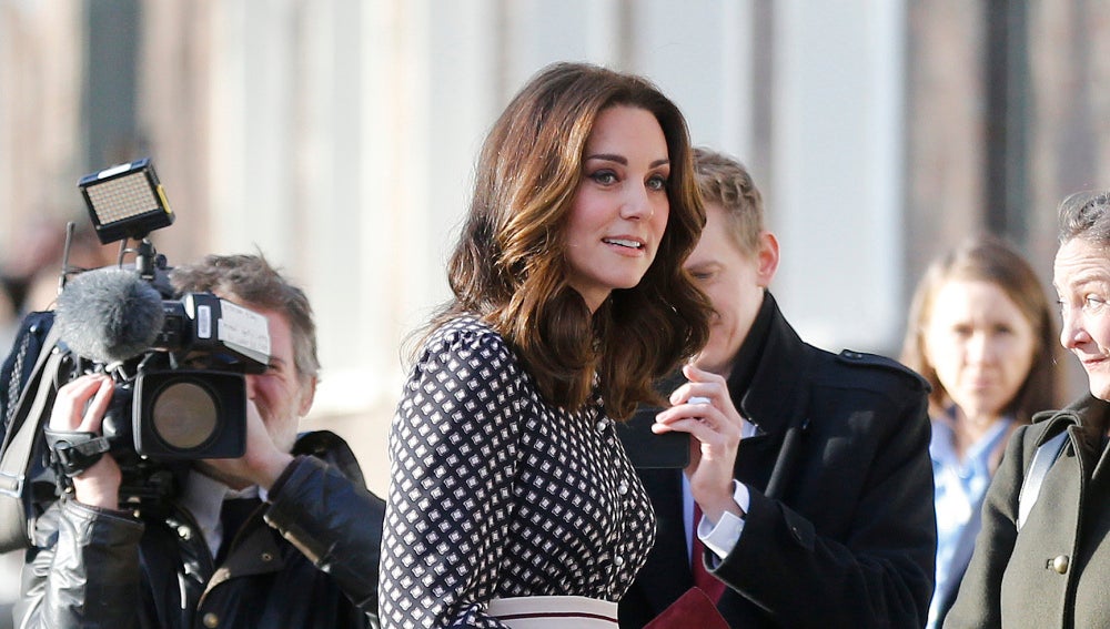 La primera visita oficial de Kate Middleton tras el anuncio del compromiso