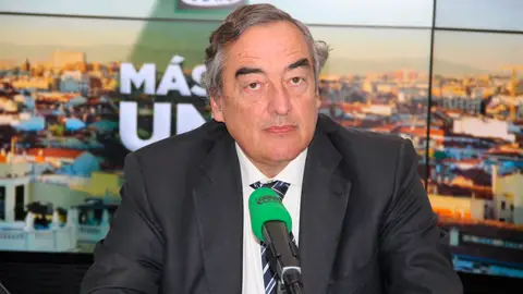 El presidente de la CEOE, Juan Rosell, en los estudios de Onda Cero El presidente de la CEOE, Juan Rosell, en los estudios de Onda Cero
