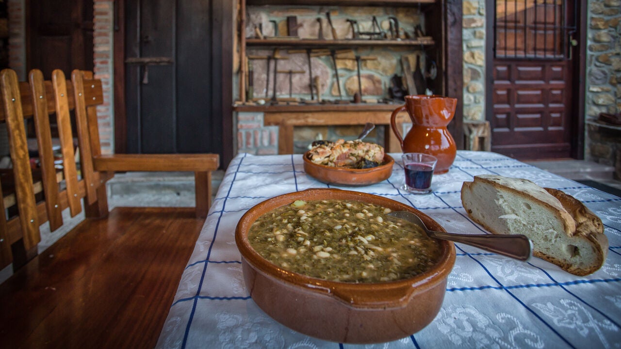 Gastronomía de El Tojo: El municipio con el mejor cocido montañés de  Cantabria | Onda Cero Radio