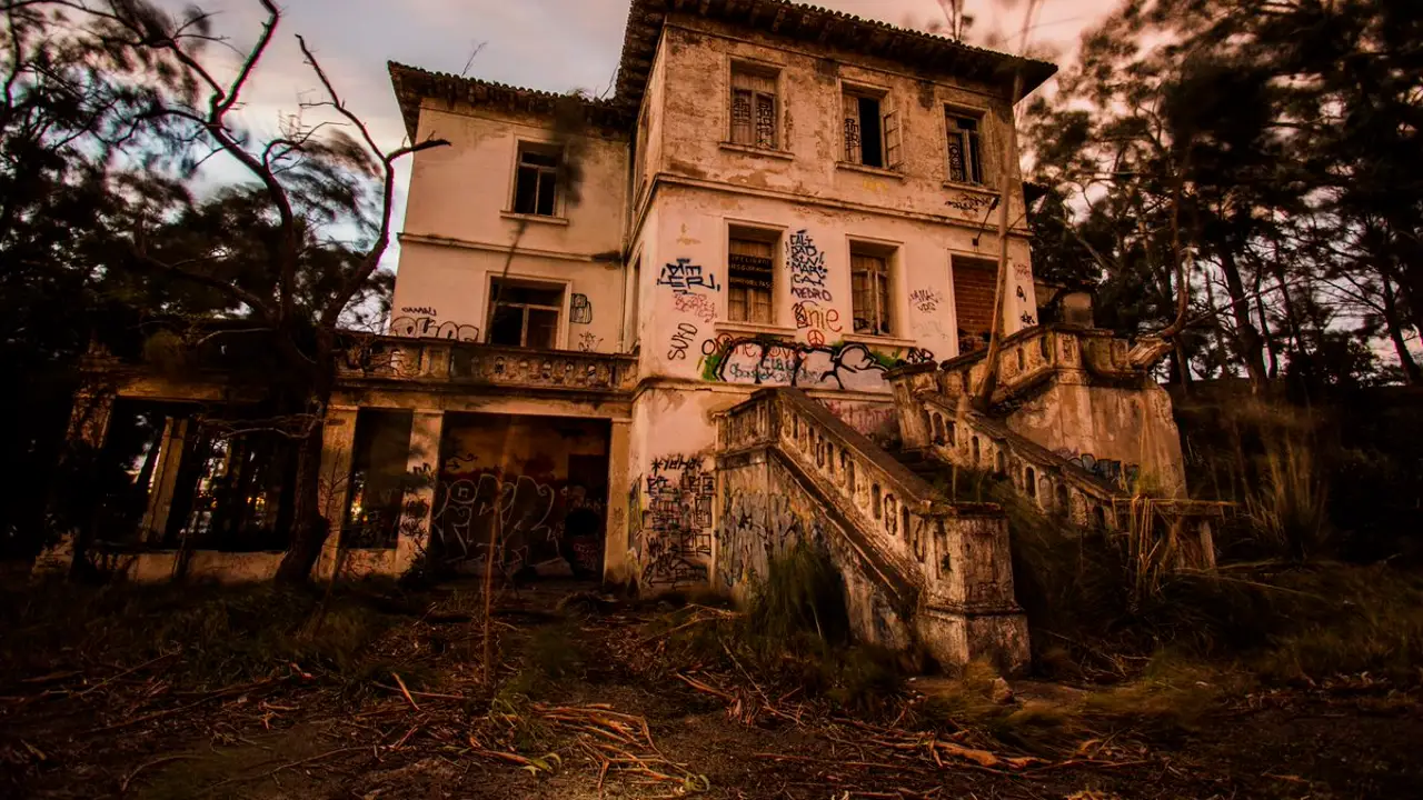 El perfil de Twitter fotoluMiNIcos envía esta foto de “rincones diferentes en la isla de Pedrosa” El perfil de Twitter fotoluMiNIcos envía esta foto de “rincones diferentes en la isla de Pedrosa”
