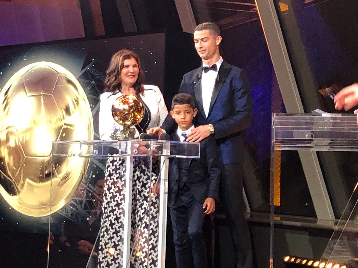 El Debate de los Jueves: ¿Es justo el Balón de Oro para Cristiano Ronaldo? El Debate de los Jueves: ¿Es justo el Balón de Oro para Cristiano Ronaldo?