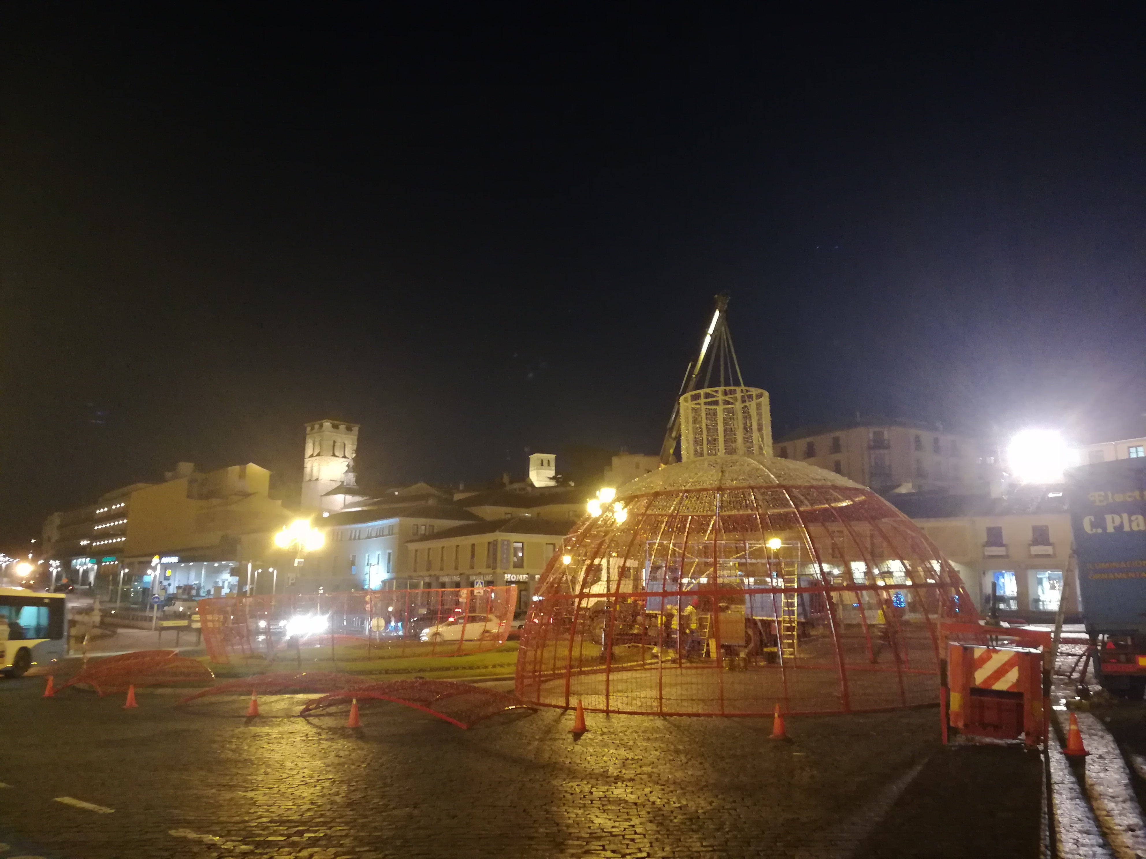 El Partido Popular critica el retraso en el encendido de las luces de Navidad El Partido Popular critica el retraso en el encendido de las luces de Navidad