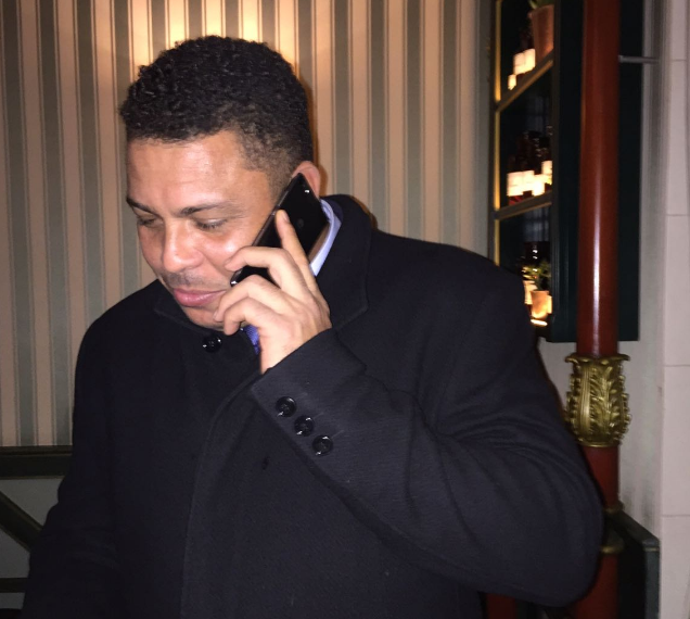 Ronaldo: "París es una de mis ciudades favoritas, aquí me casé, me divorcié, incluso perdí un mundial" Ronaldo: "París es una de mis ciudades favoritas, aquí me casé, me divorcié, incluso perdí un mundial"