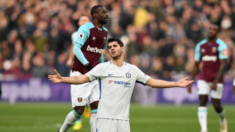 El West Ham deja al Chelsea fuera de la lucha por el t&iacute;tulo