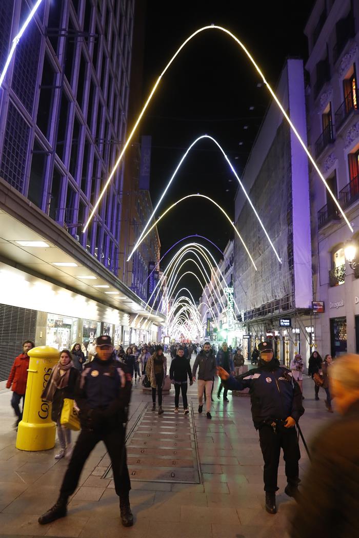 Interior refuerza la presencia policial en las zonas comerciales de gran afluencia Interior refuerza la presencia policial en las zonas comerciales de gran afluencia