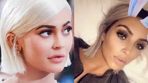 Kim Kardashian y Kylie Jenner con el mismo corte de pelo Kim Kardashian y Kylie Jenner con el mismo corte de pelo