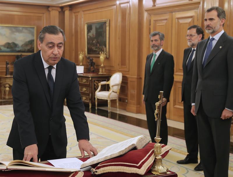 Sánchez Melgar jura ante el Rey su cargo de Fiscal General del Estado Sánchez Melgar jura ante el Rey su cargo de Fiscal General del Estado